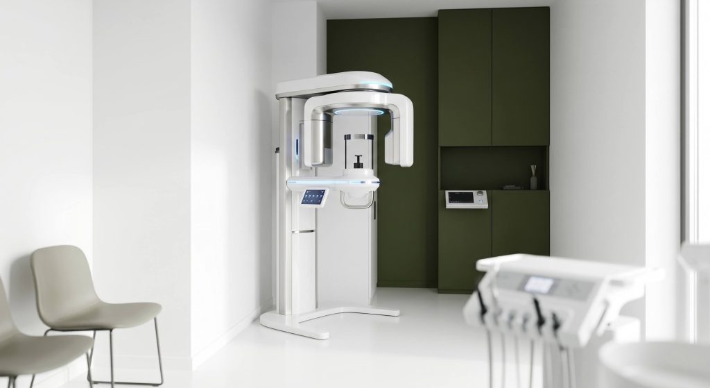 Advanced CBCT 3D imaging machine used for dental implant planning at Dental Elements.